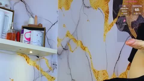 Snapshot of nijinsky_latinboy chatting on November 21, 8:35 am Nijinsky online show from November 21, 8:35 am