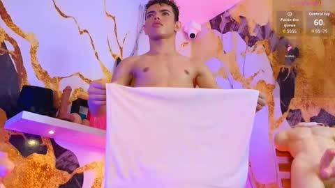 Snapshot of nijinsky_latinboy chatting on November 26, 11:00 am Nijinsky online show from November 26, 11:00 am