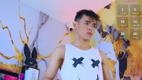 Snapshot of nijinsky_latinboy chatting on December 3, 10:46 am Nijinsky online show from December 3, 10:46 am