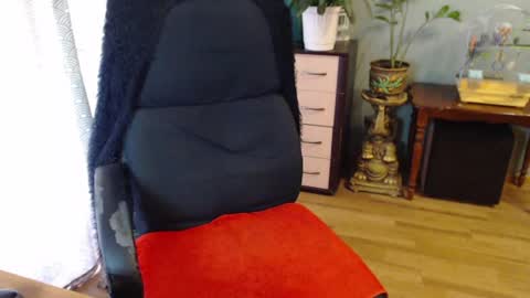 Snapshot of nika_black111 chatting on July 28, 12:48 pm Nika online show from July 28, 12:48 pm