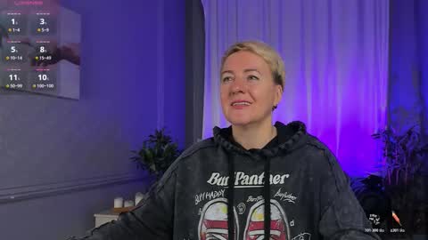 Snapshot of nika_smit chatting on October 23, 5:07 am Nika online show from October 23, 5:07 am