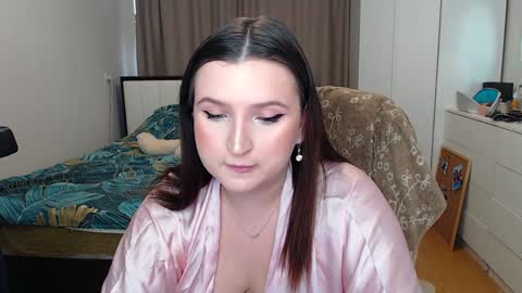 Snapshot of nikaking22 chatting on December 4, 9:18 am nikaking22 online show from December 4, 9:18 am