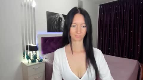 NikaLewis online show from September 28, 4:51 am