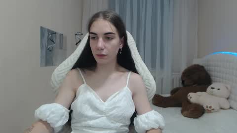 nikastarkk online show from September 10, 8:03 am