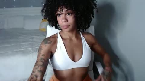 Snapshot of nikayasworld chatting on September 11, 2:33 am nikayasworld online show from September 11, 2:33 am