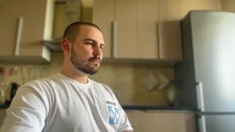 Snapshot of nikbusiness chatting on September 24, 12:08 pm Nick online show from September 24, 12:08 pm