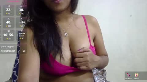 Snapshot of nike_aj chatting on December 9, 11:47 am Nike online show from December 9, 11:47 am