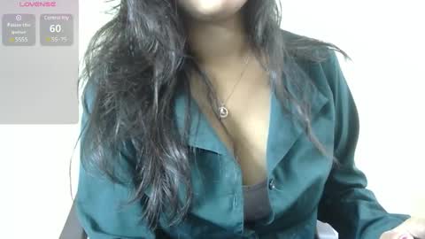 Snapshot of nike_aj chatting on December 14, 6:13 am Nike online show from December 14, 6:13 am