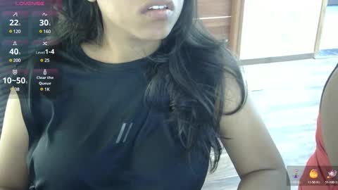 Snapshot of nike_aj chatting on February 3, 6:45 am Nike online show from February 3, 6:45 am