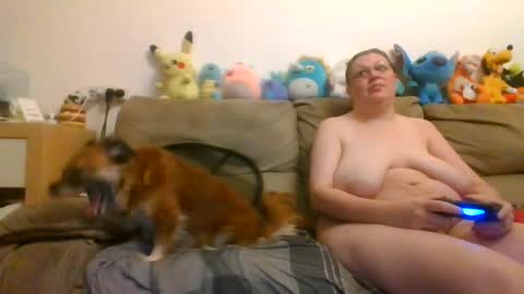 Snapshot of nikeair305 chatting on July 27, 10:17 pm Brian and Logan Brogan online show from July 27, 10:17 pm