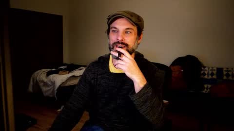 Snapshot of nikejude56 chatting on December 16, 5:34 am Nike Jude online show from December 16, 5:34 am