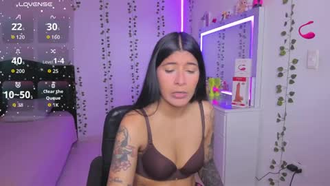 Niki online show from April 19, 3:44 pm