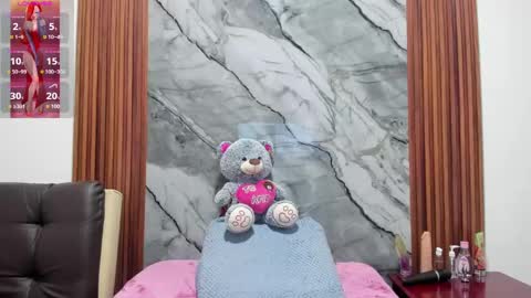 Snapshot of nikitaa20 chatting on April 26, 10:24 am nikita online show from April 26, 10:24 am