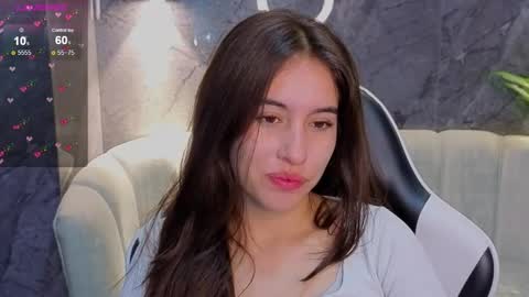 Snapshot of nikka_tx chatting on November 30, 1:04 pm Online 2200 to 600 online show from November 30, 1:04 pm