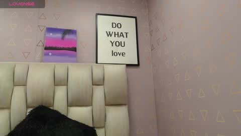 Nilly online show from December 5, 5:59 am