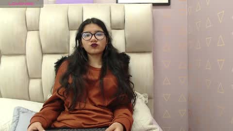 Nilly online show from December 5, 9:06 am