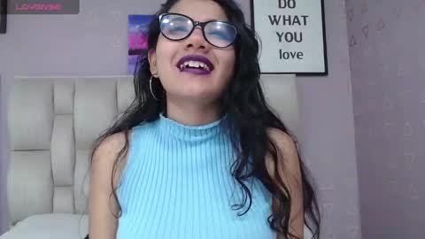 Nilly online show from December 11, 4:28 am