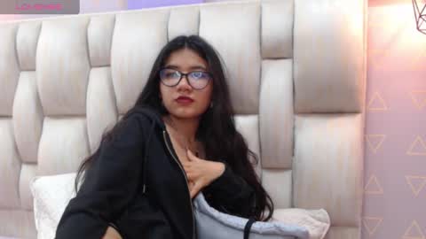 Nilly online show from December 17, 10:34 am