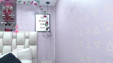 Nilly online show from December 22, 8:16 am