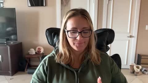 NikkiCums online show from December 2, 6:36 pm