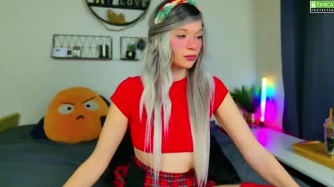 Kitty Chatte online show from December 11, 8:39 pm