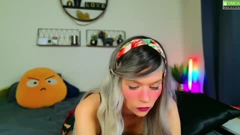 Kitty Chatte online show from December 15, 8:36 pm