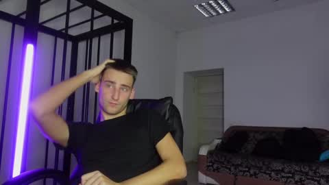 Snapshot of nikki_hard chatting on March 3, 3:09 pm nikki online show from March 3, 3:09 pm