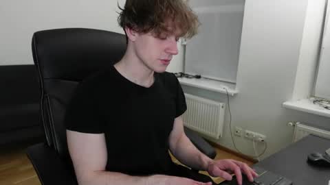 nikki online show from March 19, 9:30 pm