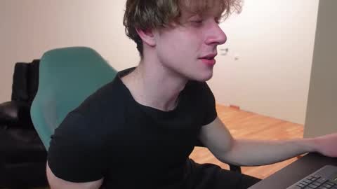 nikki online show from March 26, 7:19 pm