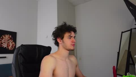 nikki online show from April 22, 5:54 am