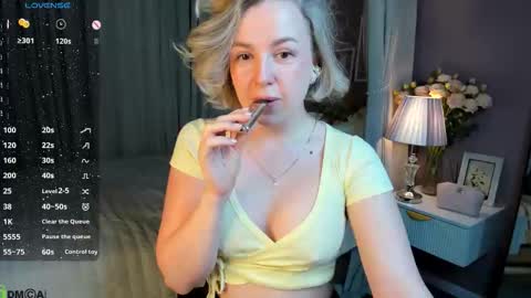 Snapshot of nikki_kai chatting on September 12, 1:06 am Nikki online show from September 12, 1:06 am