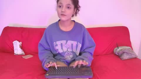 nikki_uwu online show from June 7, 8:12 pm