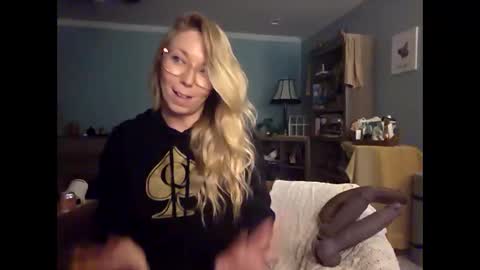 nikkib653466 online show from June 11, 12:32 am