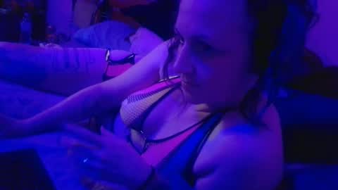 Nikkie online show from September 19, 1:29 am