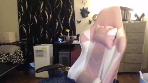 Nikki Mastersgirl1091 online show from April 9, 1:49 am