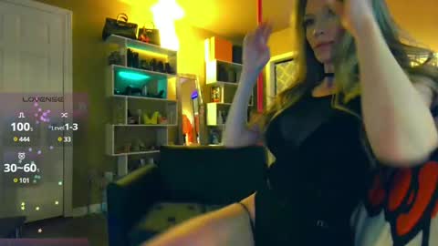 Snapshot of nikkiprincess chatting on March 2, 4:07 am Schedule IN BIO online show from March 2, 4:07 am