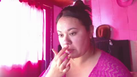 Snapshot of nikkirous_ chatting on April 20, 5:59 pm Nikkirous online show from April 20, 5:59 pm