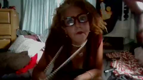 NicTy online show from April 22, 7:59 pm