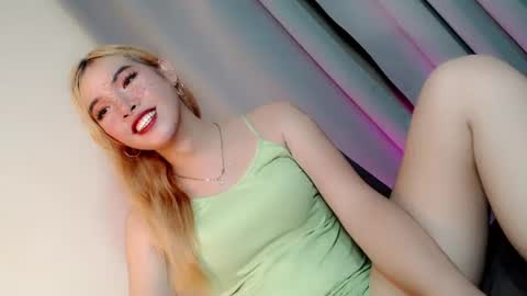 Snapshot of nikkita_hudson chatting on July 18, 5:55 am nikkita_hudson online show from July 18, 5:55 am