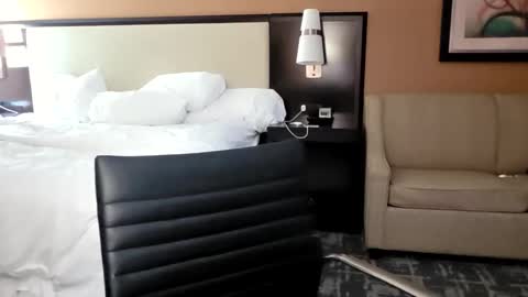 Snapshot of nikkithickumss chatting on April 1, 11:44 am nikkithickumss online show from April 1, 11:44 am