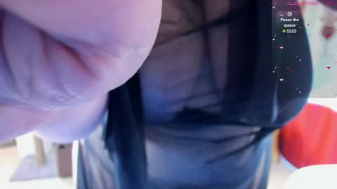 Snapshot of nikkithorn4u chatting on April 17, 12:02 am Veronica online show from April 17, 12:02 am