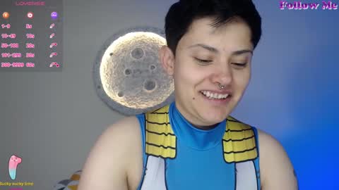 Snapshot of nikky_tomboy444 chatting on December 15, 1:00 pm Nikky online show from December 15, 1:00 pm