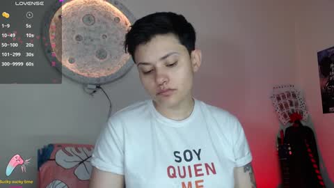 Snapshot of nikky_tomboy444 chatting on January 22, 1:11 pm Nikky online show from January 22, 1:11 pm