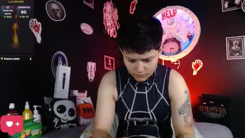 Snapshot of nikky_tomboy444 chatting on October 17, 1:03 pm Nikky online show from October 17, 1:03 pm