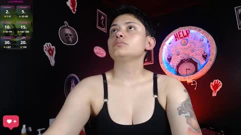 Snapshot of nikky_tomboy444 chatting on October 27, 7:18 pm Nikky online show from October 27, 7:18 pm