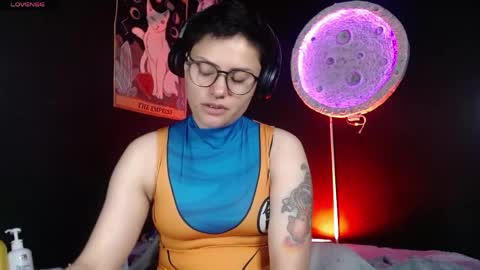 Nikky online show from April 22, 2:51 pm