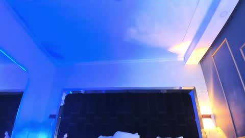     online show from March 10, 7:07 pm