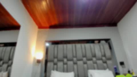     online show from November 5, 11:21 am