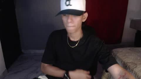 niklaus_wolf online show from September 22, 5:09 am