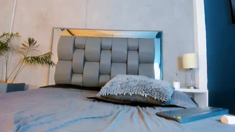 Niko Kael online show from March 4, 3:34 am